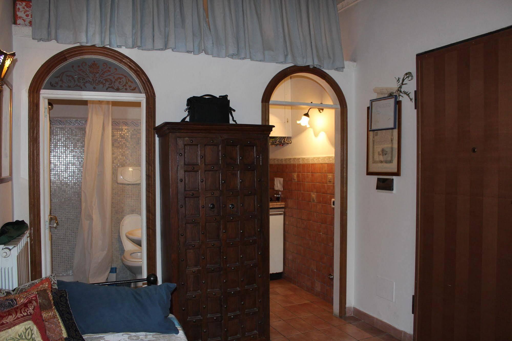 Cecilia Suites Roma Exterior foto